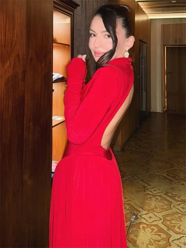 BACKLESS PLEATED LONG SLEEVE DRESS