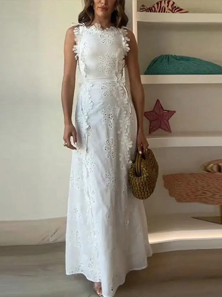 White Sleeveless Embroidered Midi Dress with Lace-Up Waist – Summer 2025 Elegant Floral Dress
