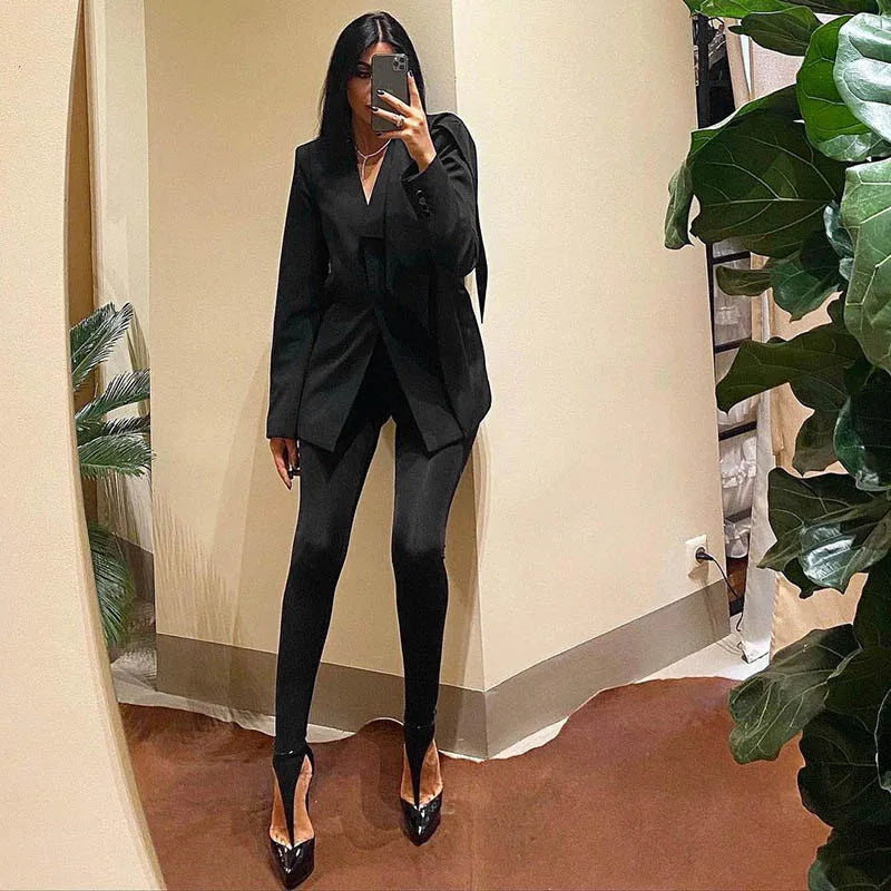 BLACK HIGH WAISTED TIGHT LEGGINS