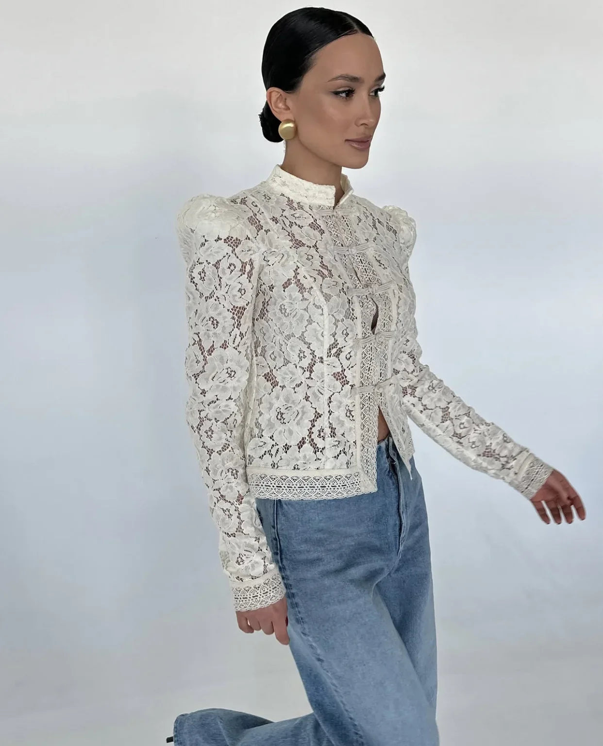 LACE VINTAGE MESH BLOUSE