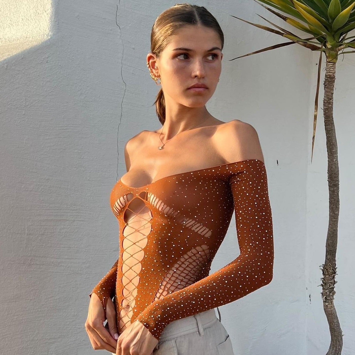 JUIN GLITTER MESH CUT OUT BODYSUIT