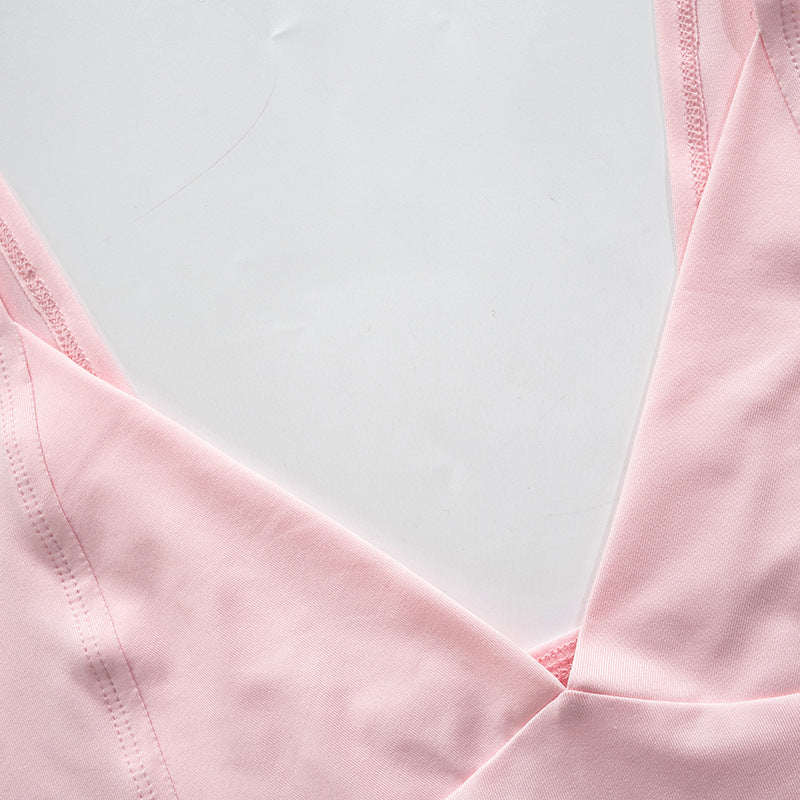LYMMB SLEEVELESS V NECK TOP