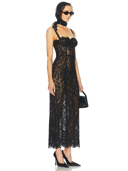 Celebrity style black and white lace gown with slim fit silhouette