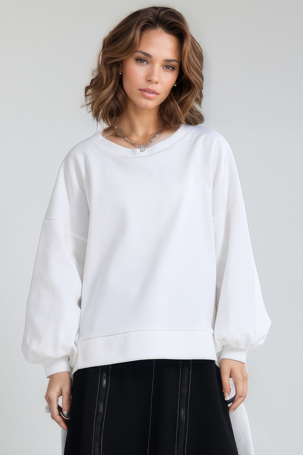 Long Sleeve Sweatshirt with Back Bow - White