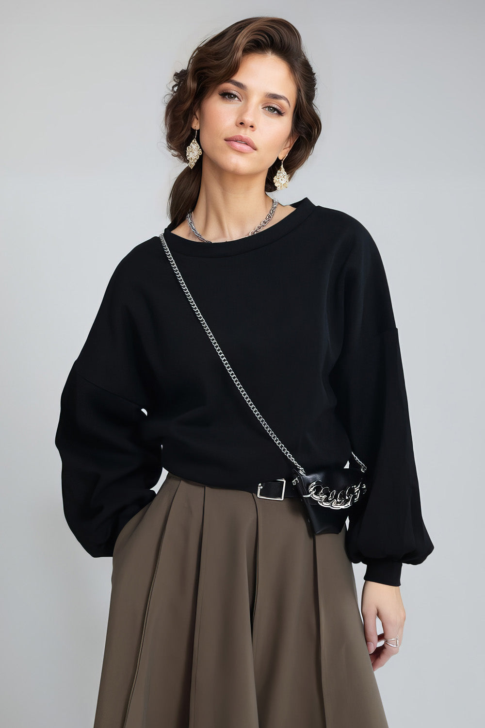 Long Sleeve Sweatshirt with Back Bow - Black